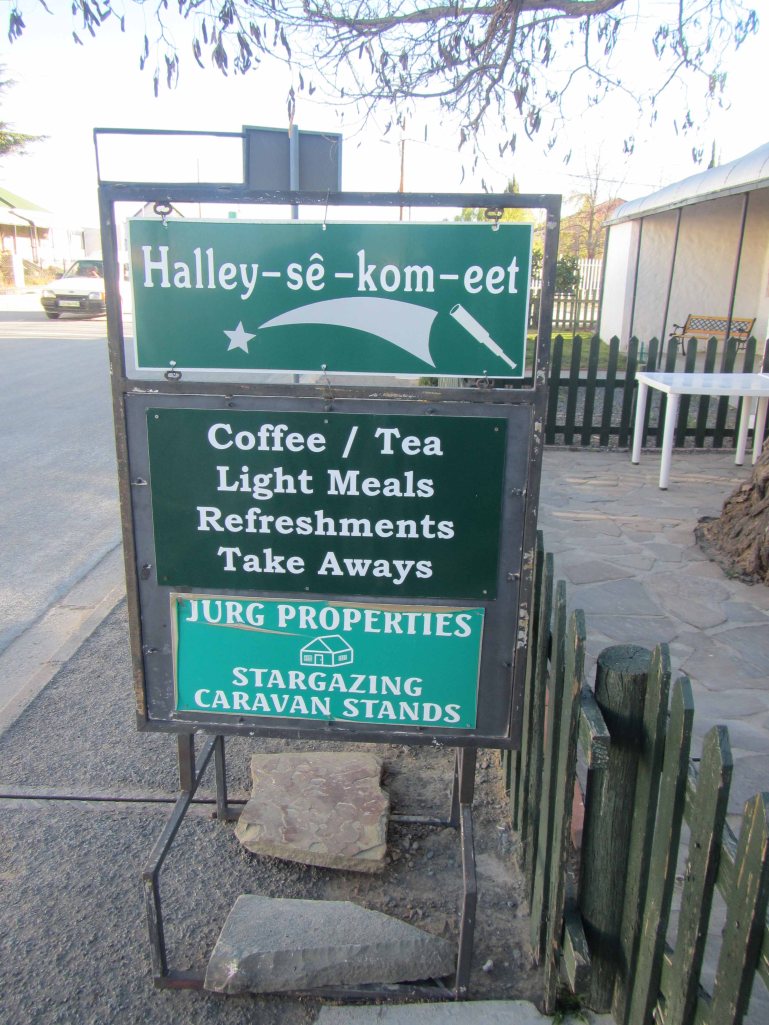 Hailey-sê-kom-eet Cafe, Sutherland, October 2013. 