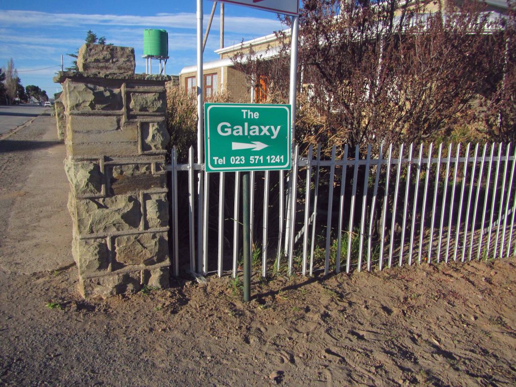 A sign pointing to The Galaxy. Sutherland, October 2013. 